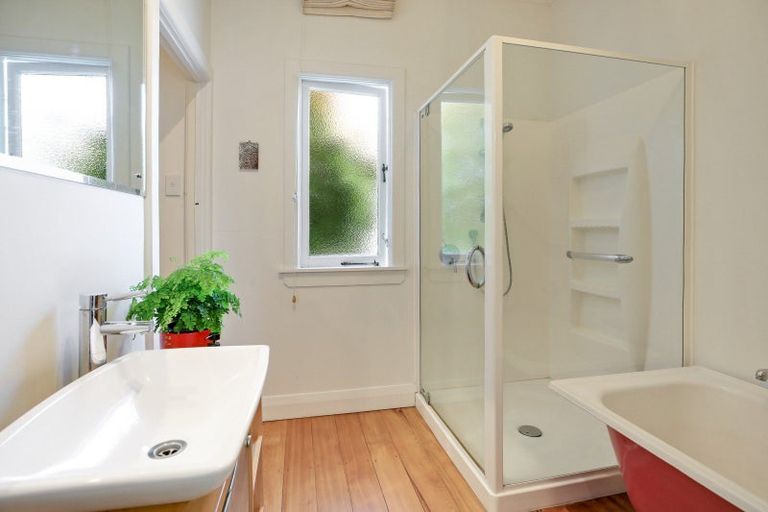 Photo of property in 7 Knighton Road, Hillcrest, Hamilton, 3216