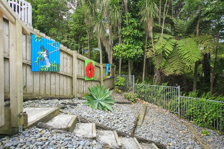 Photo of property in 128a Glamorgan Drive, Torbay, Auckland, 0630