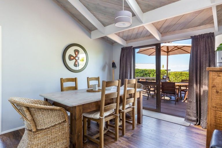 Photo of property in 18 Cherry Lane, Acacia Bay, Taupo, 3330