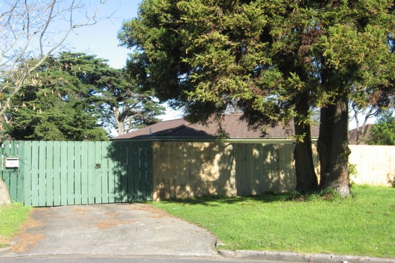Photo of property in 18 Cade Place, Weymouth, Auckland, 2103
