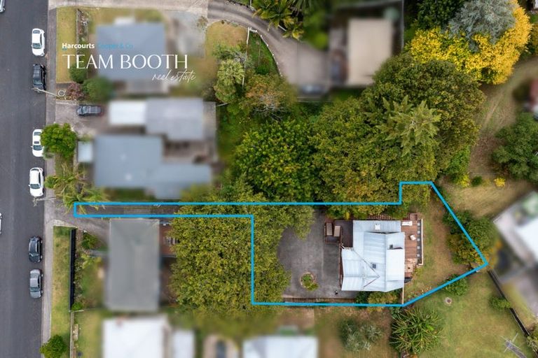 Photo of property in 2/29 Lancaster Road, Beach Haven, Auckland, 0626