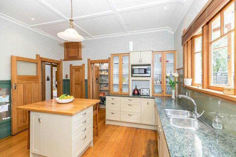 Photo of property in 5 Te Aroha Street, Hamilton East, Hamilton, 3216