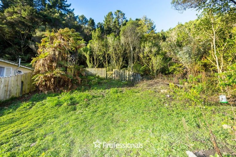 Photo of property in 49 Elmslie Road, Pinehaven, Upper Hutt, 5019