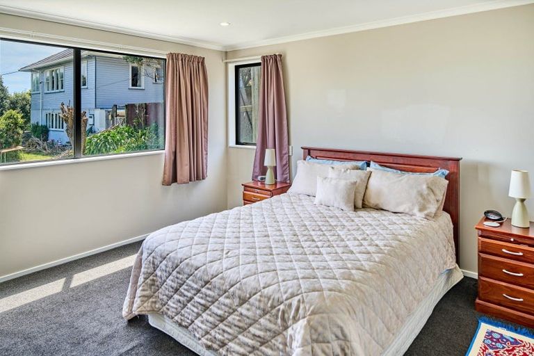 Photo of property in 23 View Road, Titahi Bay, Porirua, 5022
