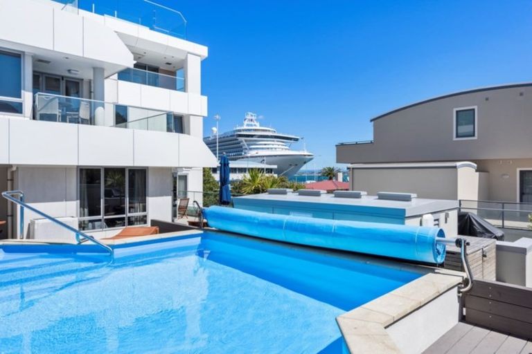 Photo of property in Anchorage Apartments, 210/36 Victoria Road, Mount Maunganui, 3116