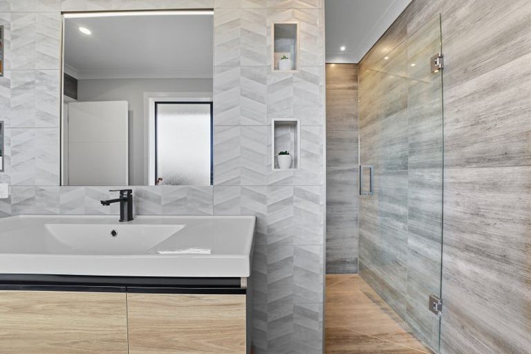 Photo of property in 30 Courage Road, Amberley, 7410