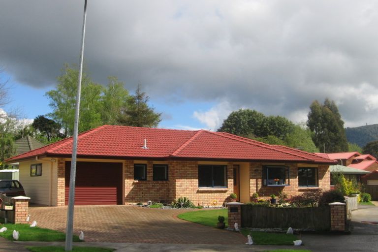 Photo of property in 14 Westbrook Place, Pomare, Rotorua, 3015