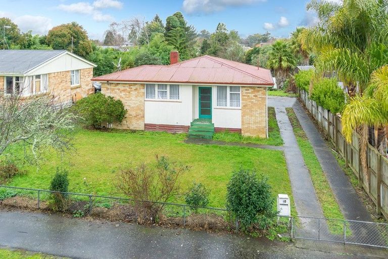 Photo of property in 84 Pine Avenue, Melville, Hamilton, 3206