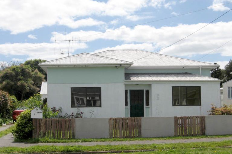 Photo of property in 6 Alexander Street, Whanganui, 4500