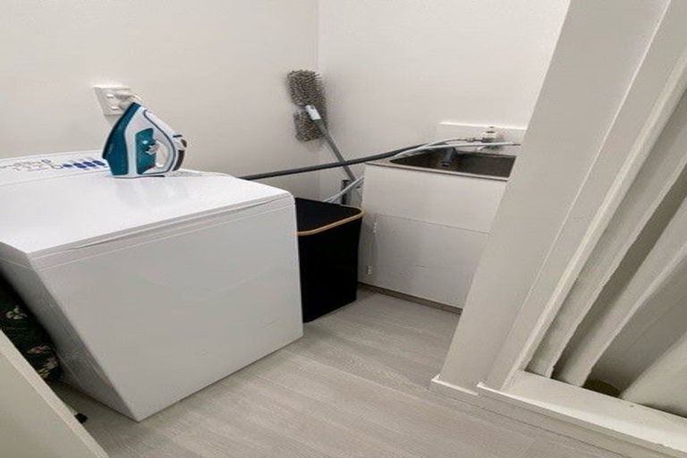 Photo of property in 74 Mitchell Street, Brooklyn, Wellington, 6021