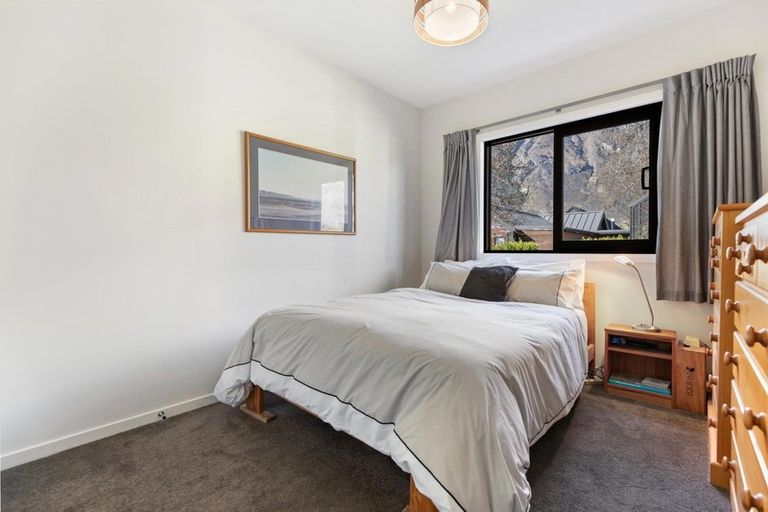 Photo of property in 4 Caithness Court, Jacks Point, Queenstown, 9371
