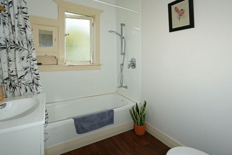 Photo of property in 29 Willerton Avenue, New Lynn, Auckland, 0600