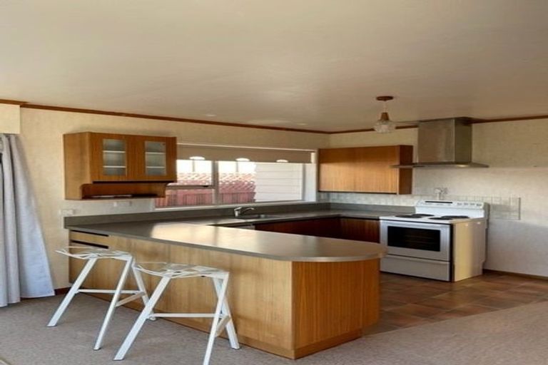 Photo of property in 41 Eskdale Road, Papakowhai, Porirua, 5024