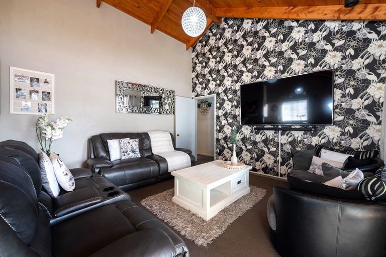 Photo of property in 18 Uta Street, Utuhina, Rotorua, 3015