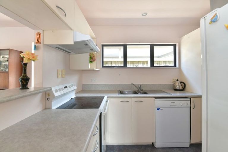 Photo of property in 6/670 Whangaparaoa Road, Stanmore Bay, Whangaparaoa, 0932