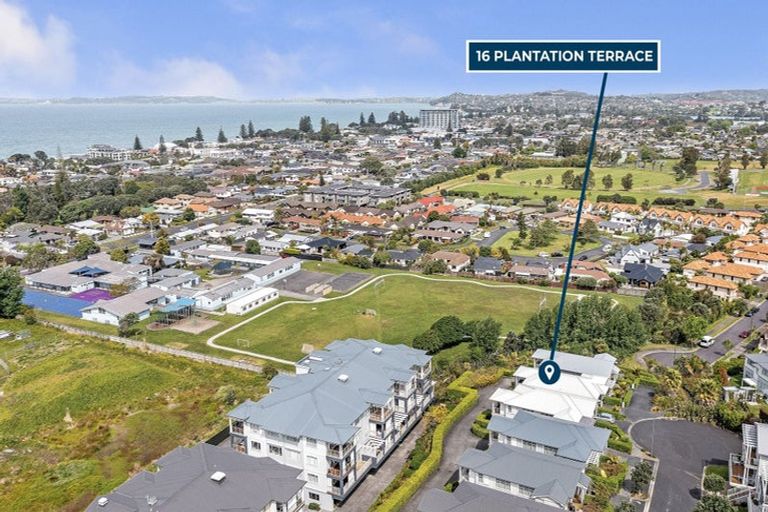Photo of property in 16 Plantation Terrace, Orewa, 0931