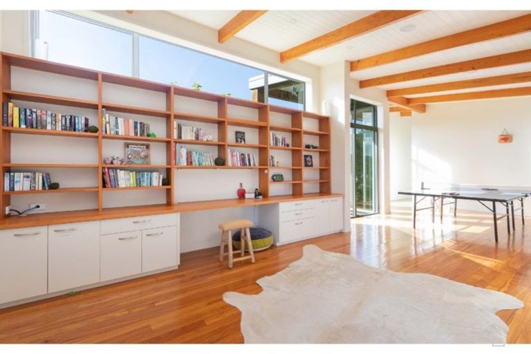 Photo of property in 923 Takatu Road, Tawharanui Peninsula, Warkworth, 0986