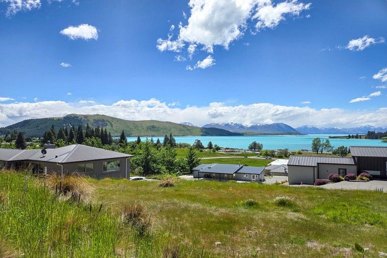 Photo of property in 16 Rankin Rise, Lake Tekapo, 7999