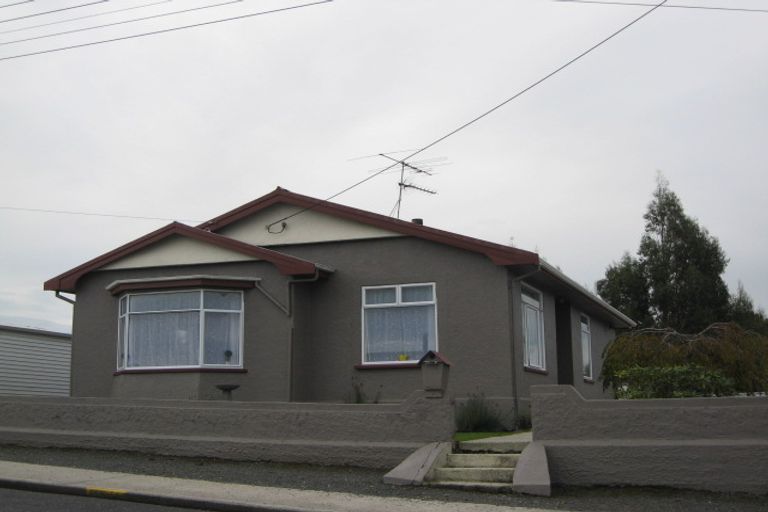 Photo of property in 35 Wilson Road, Balclutha, 9230
