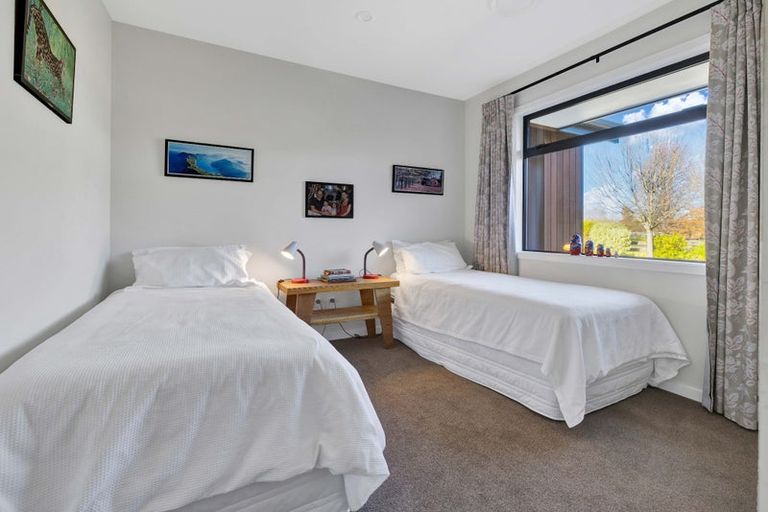 Photo of property in 1 Orchard Lane, Amberley, 7410
