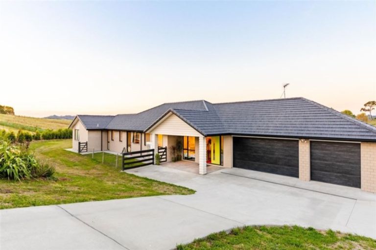 Photo of property in 772 Horseshoe Bush Road, Waitoki, Kaukapakapa, 0871
