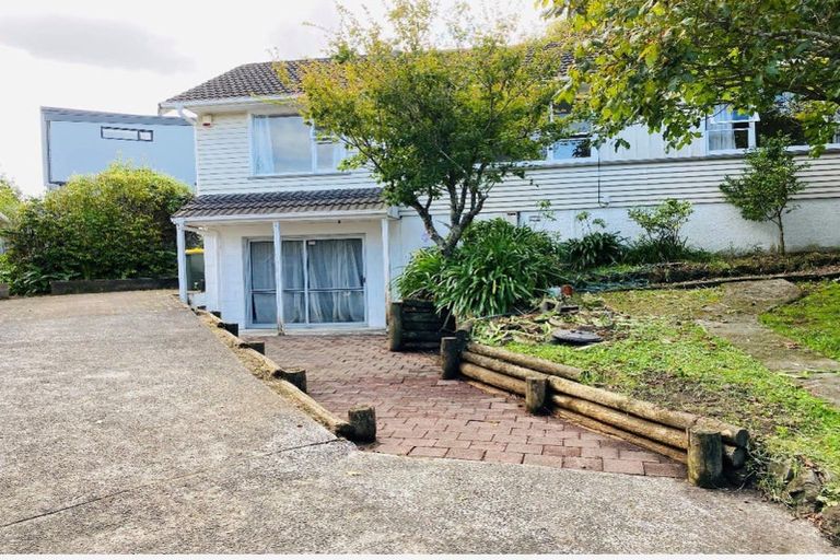 Photo of property in 6 Palmer Avenue, Glen Eden, Auckland, 0602