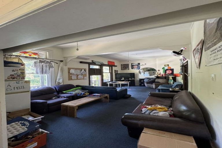 Photo of property in 1 Holloway Road, Aro Valley, Wellington, 6021