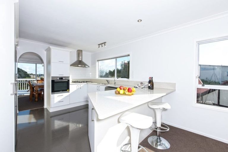 Photo of property in 24 Venus Place, Half Moon Bay, Auckland, 2012