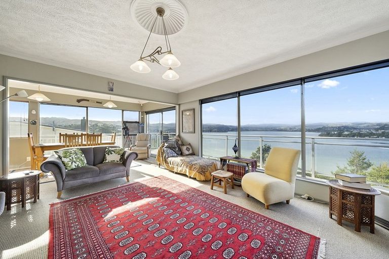 Photo of property in 56 Mana View Road, Paremata, Porirua, 5026