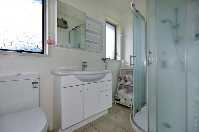 Photo of property in 2/19 Brogar Place, Casebrook, Christchurch, 8051