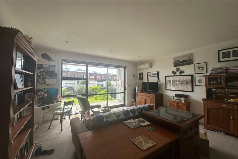 Photo of property in 274 Hobsonville Point Road, Hobsonville, Auckland, 0616