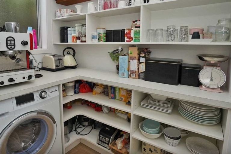 Photo of property in 108 Rifle Range Road, Dinsdale, Hamilton, 3204