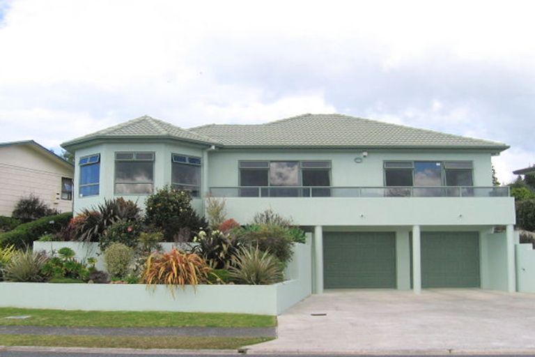 Photo of property in 105 Tukere Drive, Whangamata, 3620