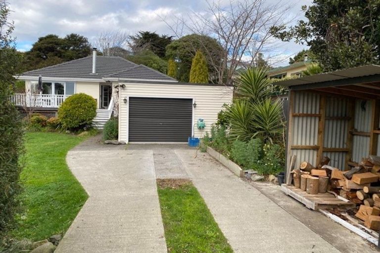 Photo of property in 80 Matai Road, Raumati South, Paraparaumu, 5032