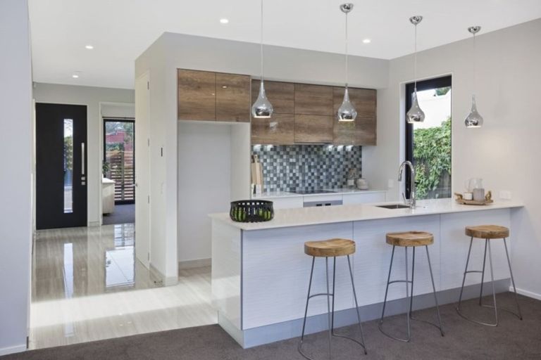 Photo of property in 32a Hewitts Road, Merivale, Christchurch, 8014