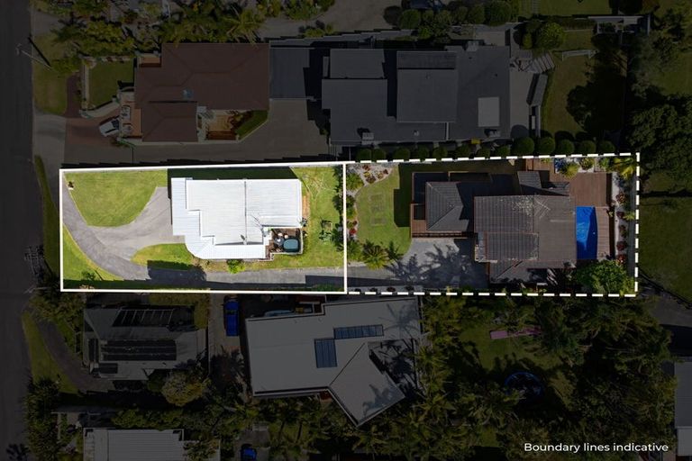 Photo of property in 1/50 Masterton Road, Rothesay Bay, Auckland, 0630