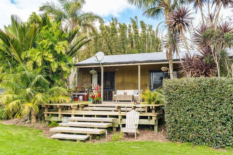 Photo of property in 656 One Tree Point Road, Ruakaka, Whangarei, 0171
