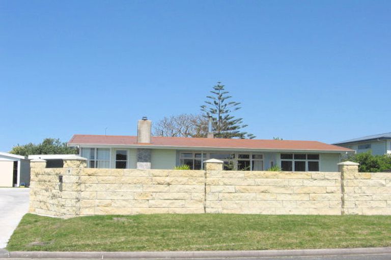 Photo of property in 5 Goldsmith Street, Elgin, Gisborne, 4010