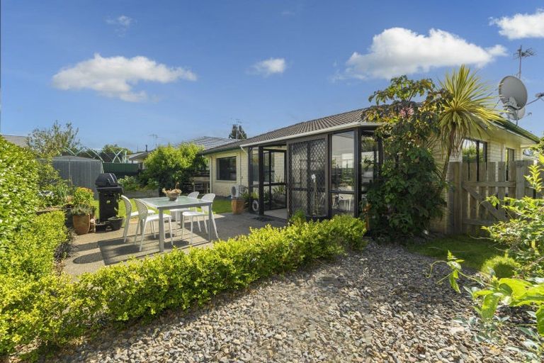Photo of property in 49a Queen Road, Bellevue, Tauranga, 3110