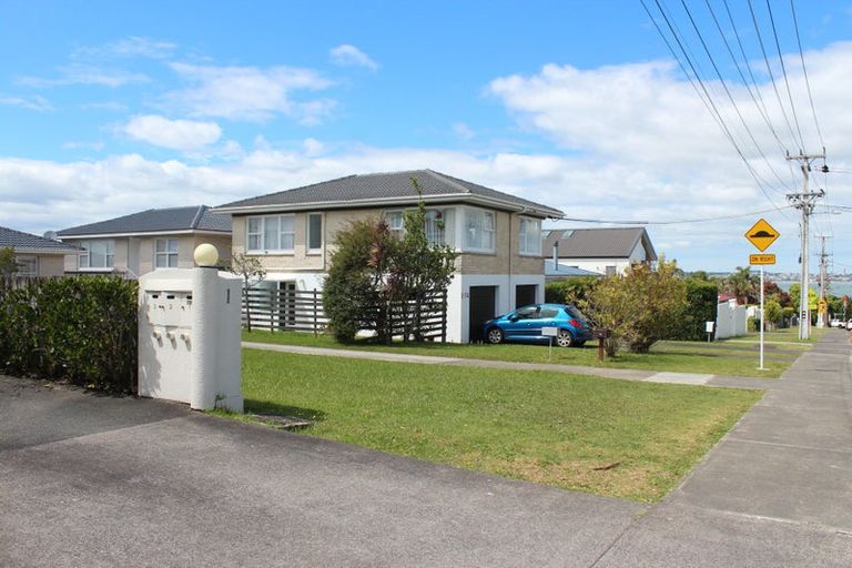 Photo of property in 3/74 Jutland Road, Hauraki, Auckland, 0622