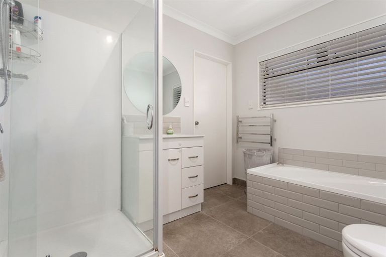 Photo of property in 20 Ohuirehe Road, Coastlands, Whakatane, 3120