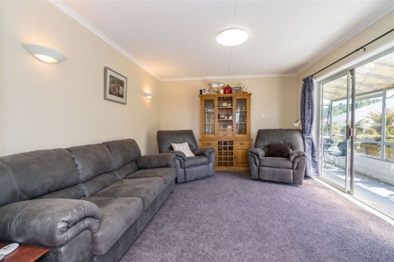 Photo of property in 27 Coach Road, Fairfield, Dunedin, 9018