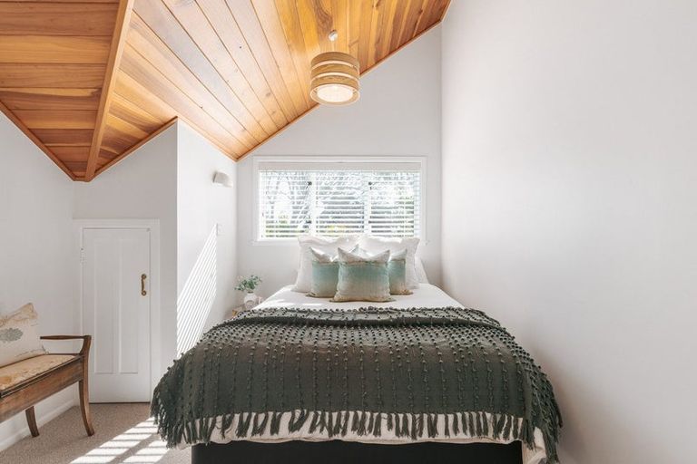 Photo of property in 15 Knightsbridge Place, Bethlehem, Tauranga, 3110