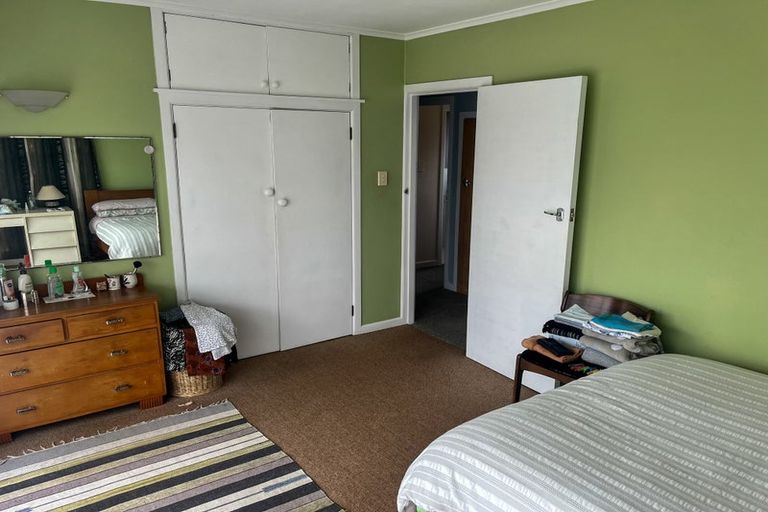 Photo of property in 26 Vanguard Road, Kelston, Auckland, 0602