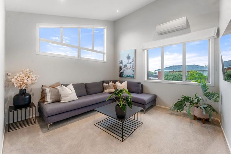 Photo of property in 26 Margaret Place, Milford, Auckland, 0620