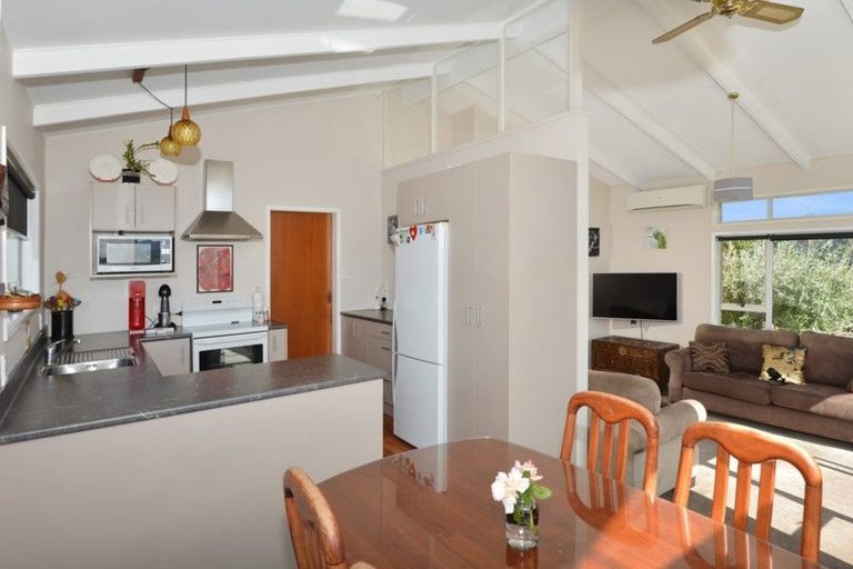 Photo of property in 15 Mountain Road, Morningside, Whangarei, 0110