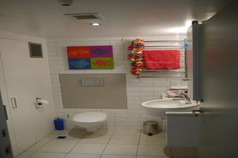 Photo of property in The Capital, 28/370 Oriental Parade, Oriental Bay, Wellington, 6011