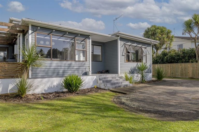 Photo of property in 13a Kawiu Road, Levin, 5510