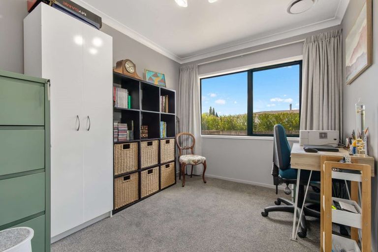 Photo of property in 19a Kawaha Point Road, Fairy Springs, Rotorua, 3015