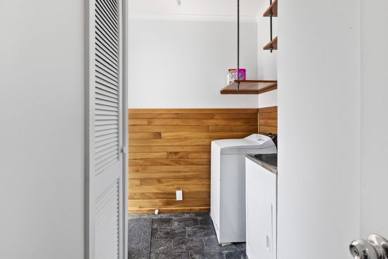 Photo of property in 27 Golf Road, Paraparaumu Beach, Paraparaumu, 5032